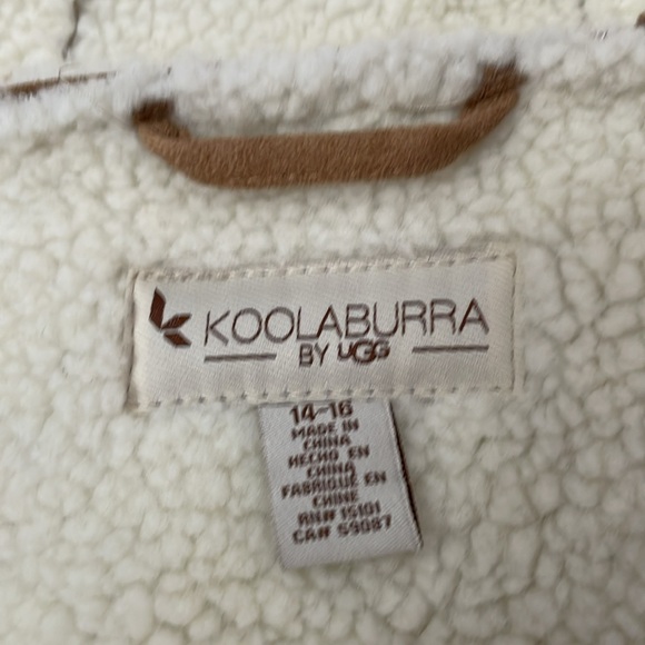 Koolaburra by UGG, color khaki hoodie jacket, size 14-16. Made with faux fur - Picture 16 of 17